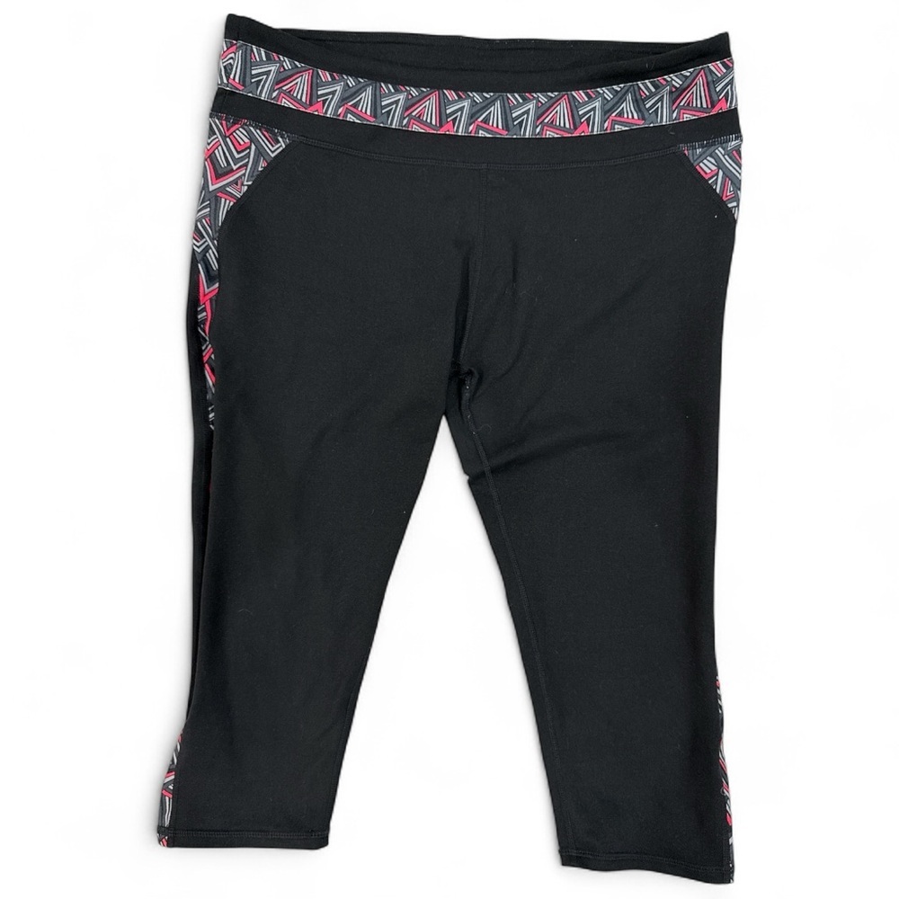 Fabletics Black & White Colorblock Capri Leggings